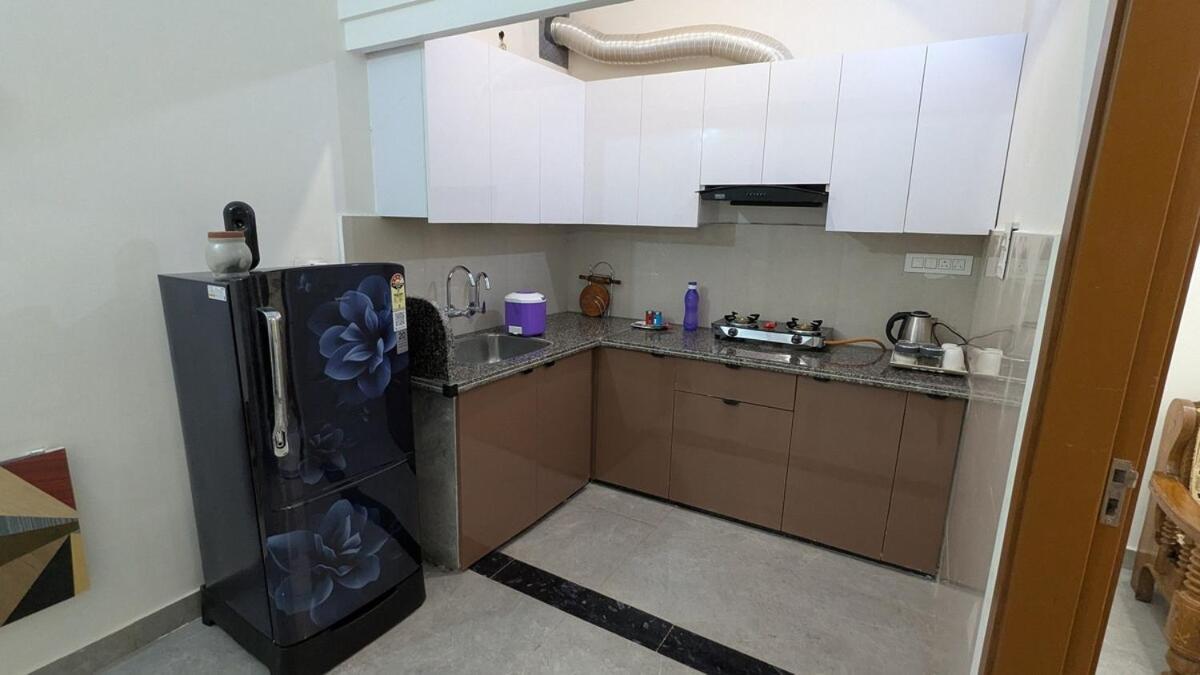 Pearl - 1 Bhk Flat Near Beautiful & Golf Course Apartment